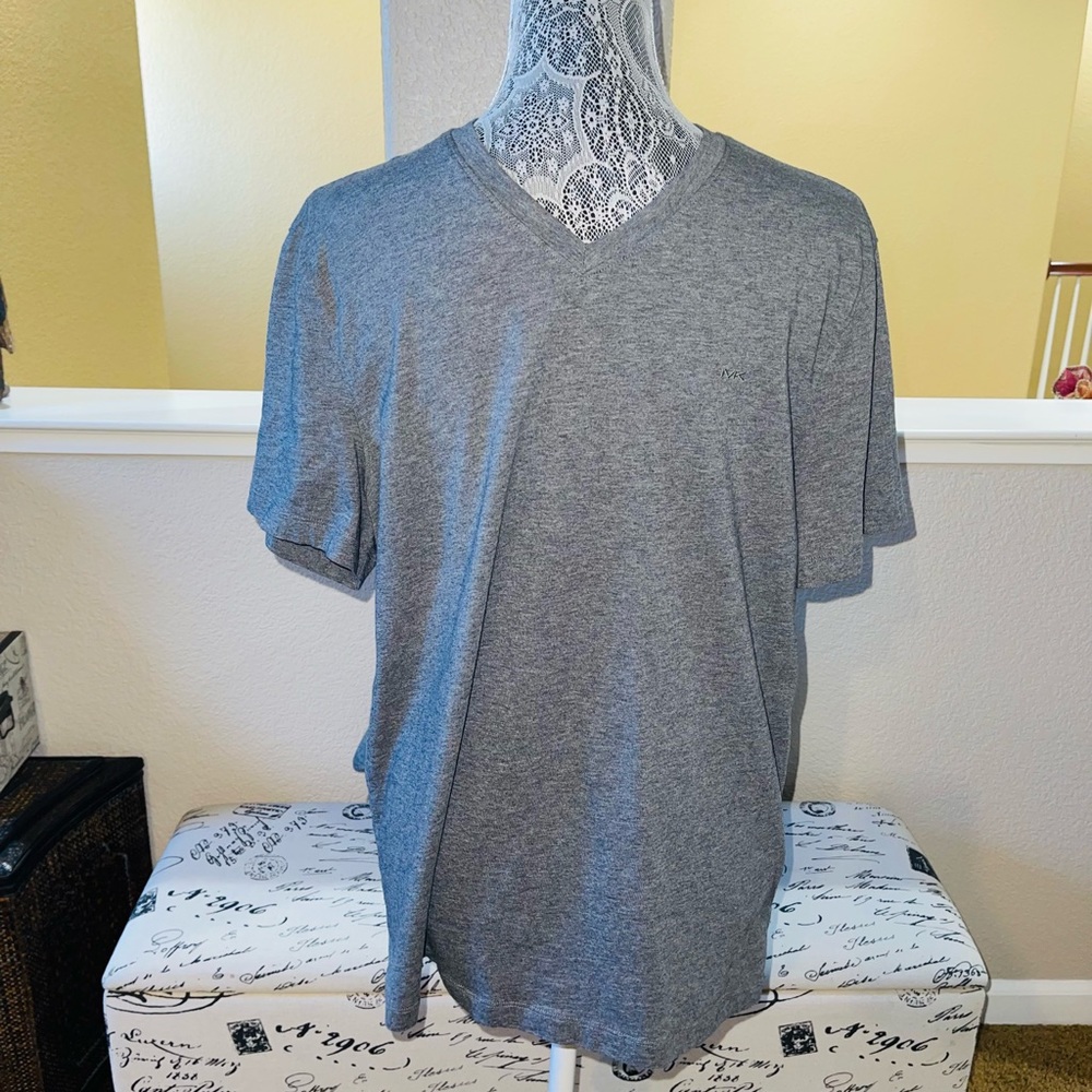 NWOT - Michael kors men's solid gray V-Neck T-Shirt.